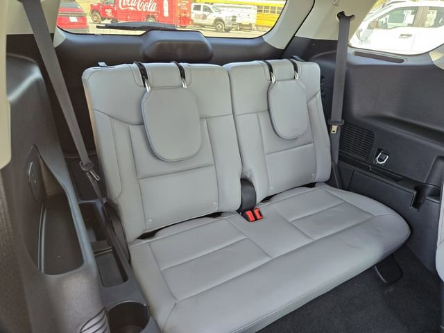 Certified 2025 Ford Explorer Active w/ Active Comfort Package image 18