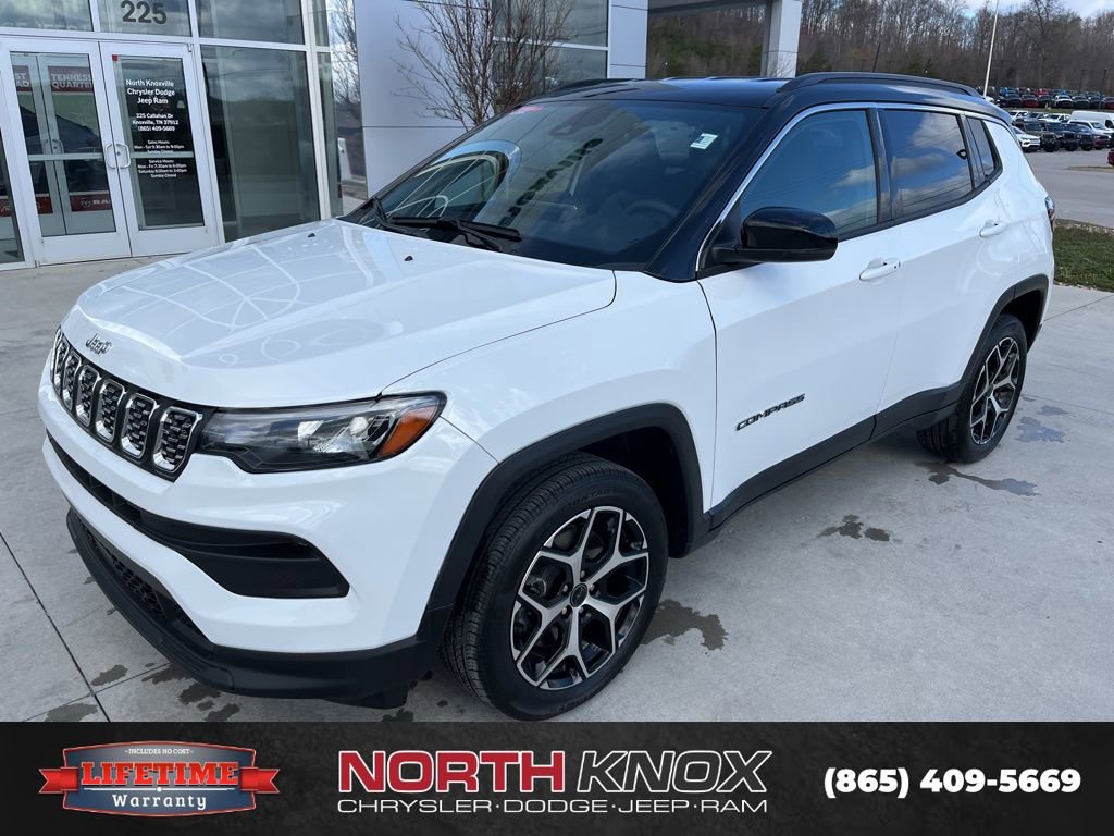 Used 2025 Jeep Compass Limited image 1