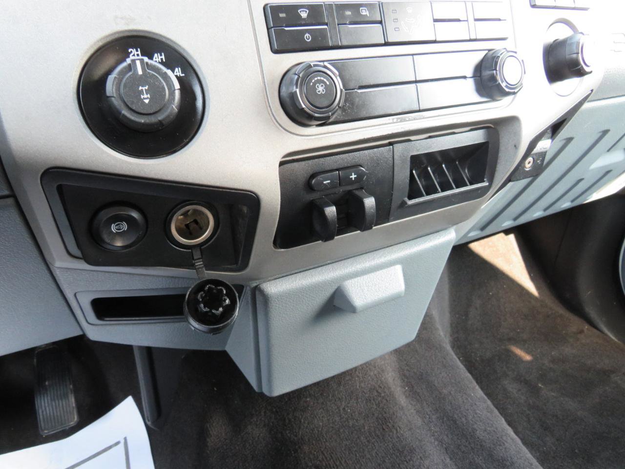 Used 2015 Ford F350 XLT w/ XLT Value Package image 27