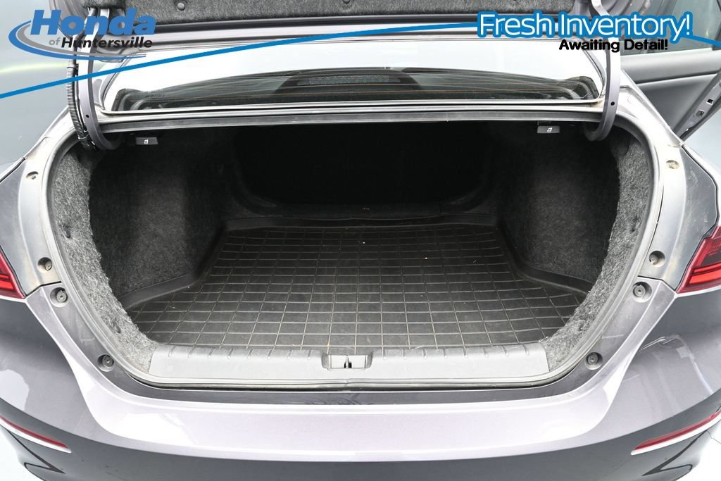 Used 2019 Honda Insight EX image 12