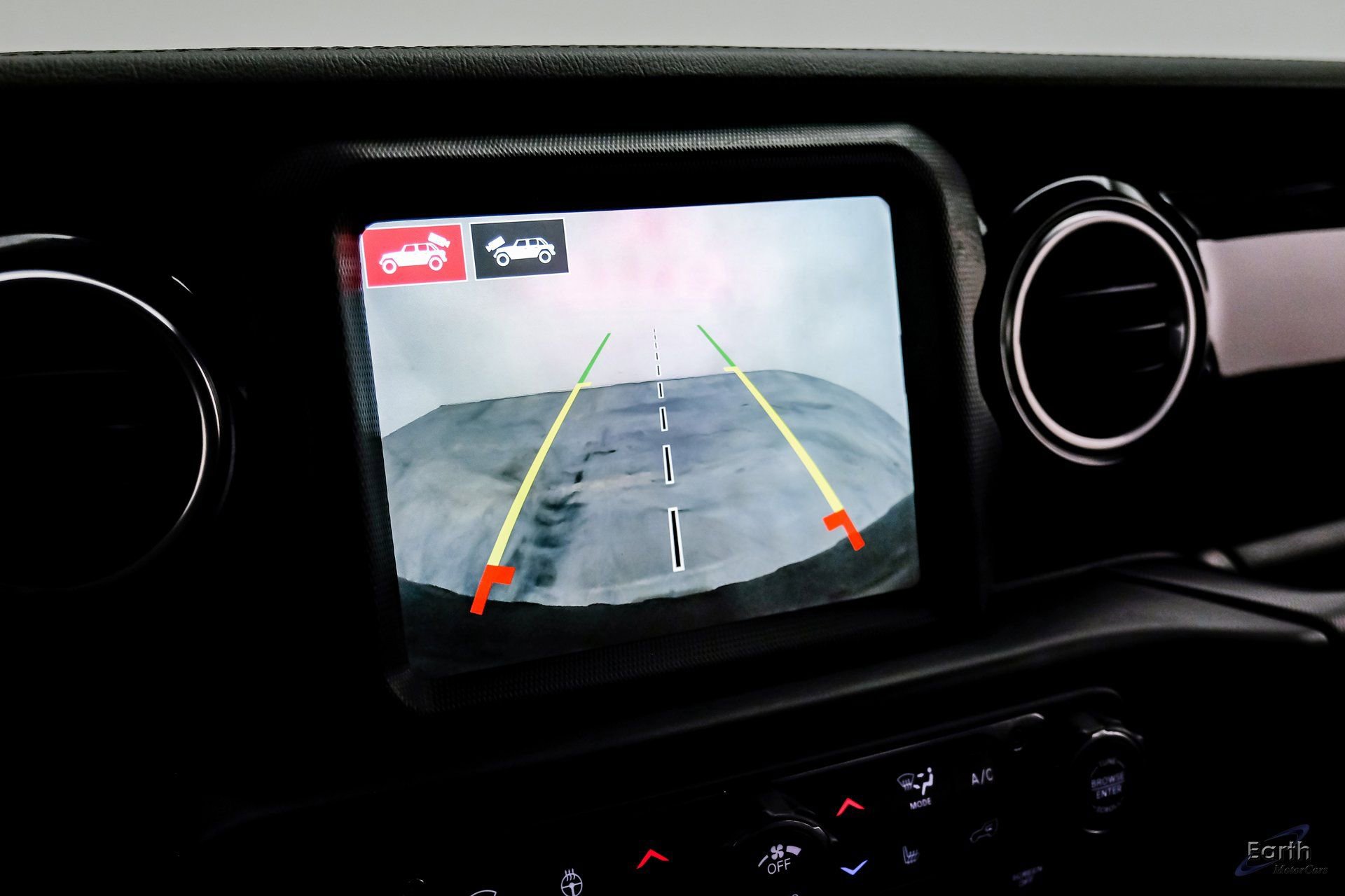 Used 2022 Jeep Wrangler Unlimited Rubicon w/ Xtreme Recon 35" Tire Package image 68