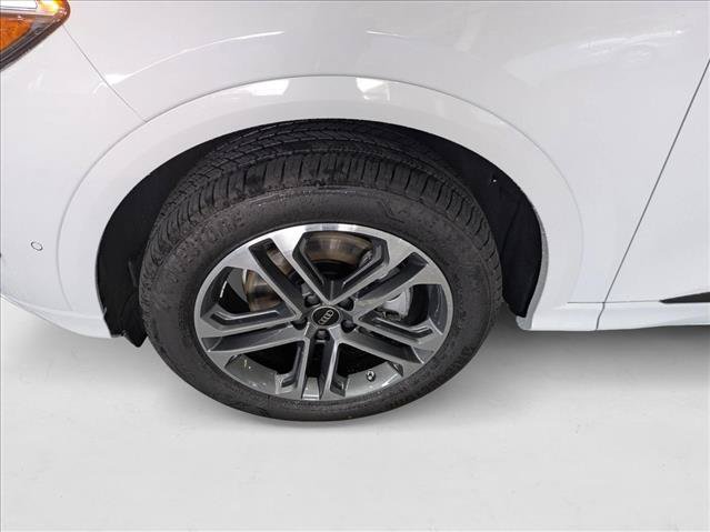 New 2025 Audi Q5 Premium Plus w/ Premium Plus AWD/4WD image 18