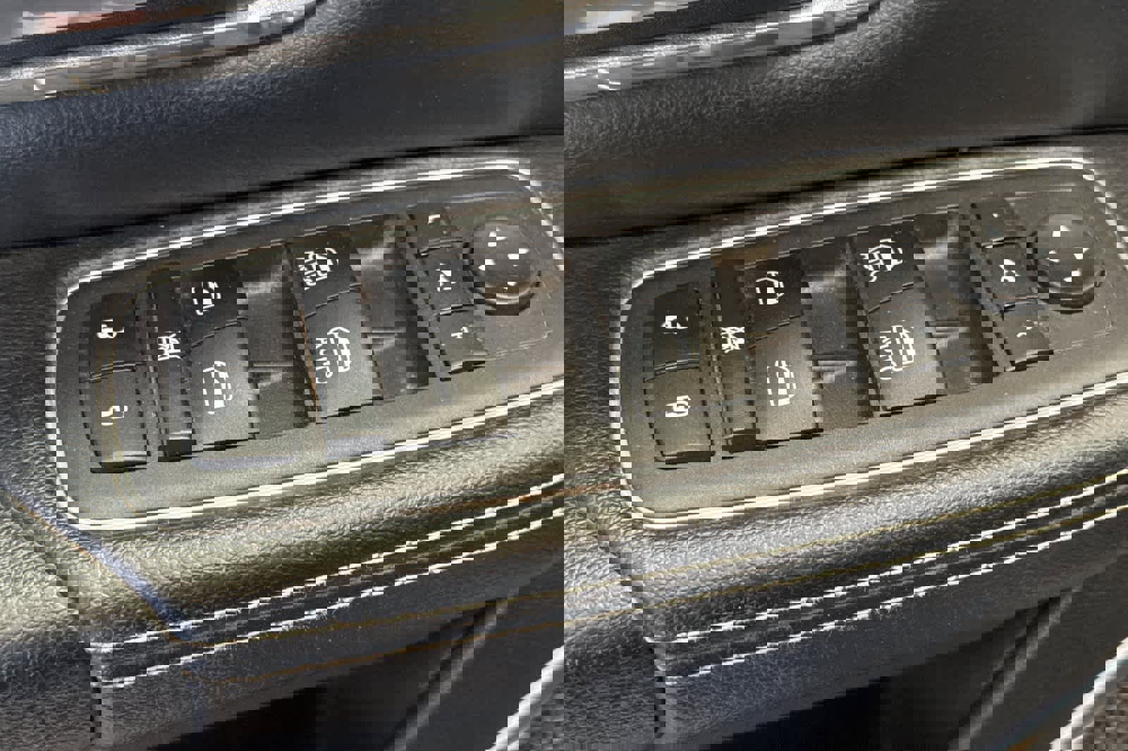 Used 2022 RAM 1500 Laramie w/ Off Road Group image 11