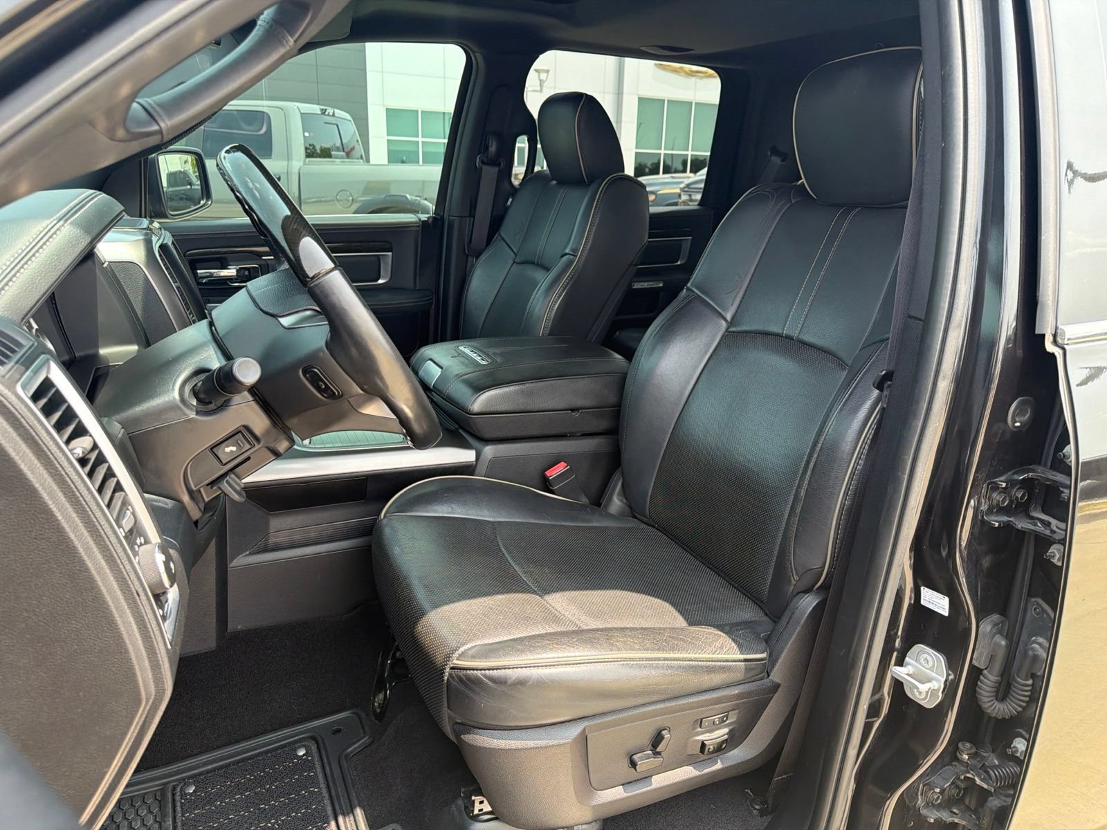 Used 2016 RAM 1500 Limited AWD/4WD image 14