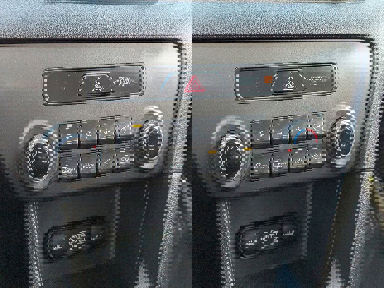 Used 2018 Kia Sportage LX image 25