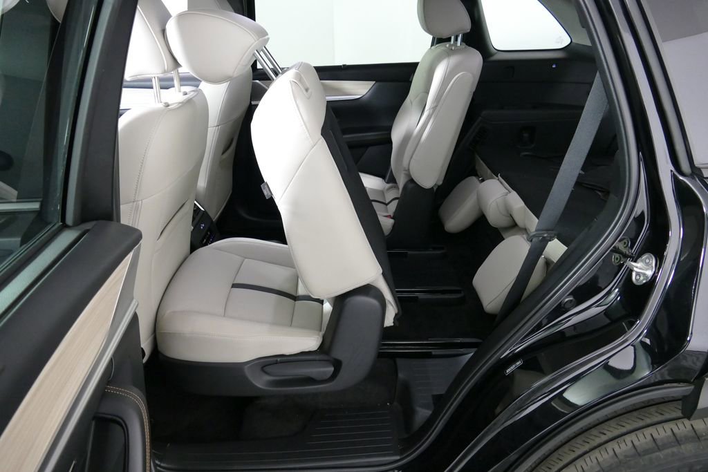 Used 2024 MAZDA CX-90 3.3 Turbo w/ Preferred Plus image 4