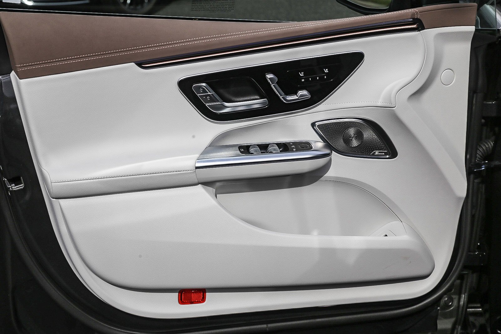 New 2024 Mercedes-Benz EQE 500 500 Sedan image 18