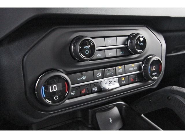 New 2026 Ford Bronco Outer Banks w/ Sasquatch Package AWD/4WD image 16
