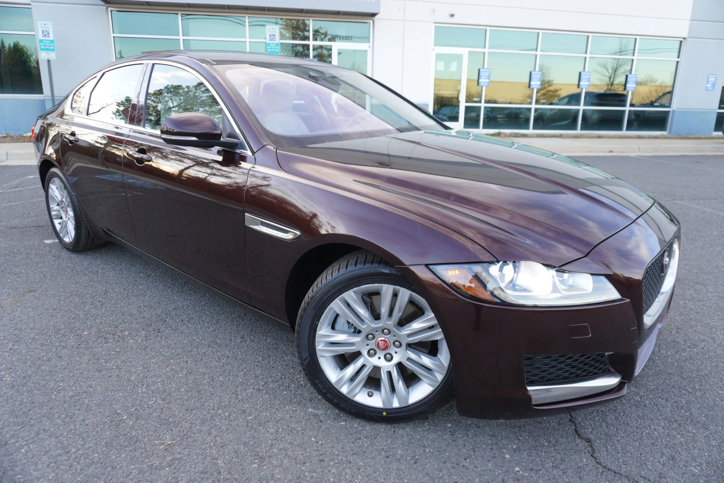 Used 2017 Jaguar XF Premium