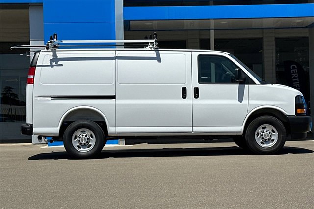 New 2025 Chevrolet Express 2500 Work Van w/ Driver Convenience Package image 4