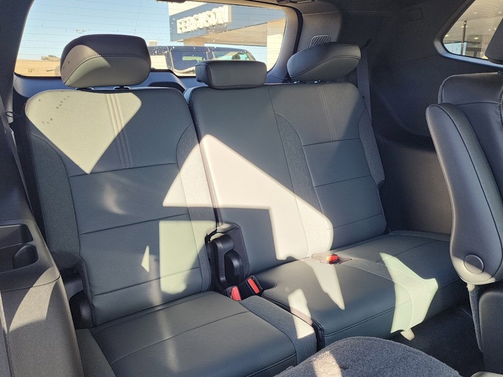 New 2026 GMC Acadia AT4 w/ Luxury Package image 50