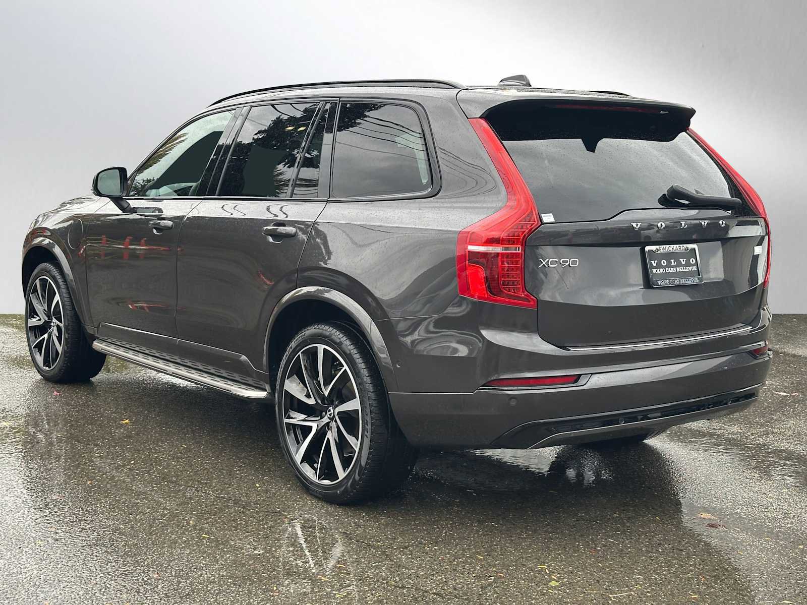 Certified 2023 Volvo XC90 T8 Plus image 13
