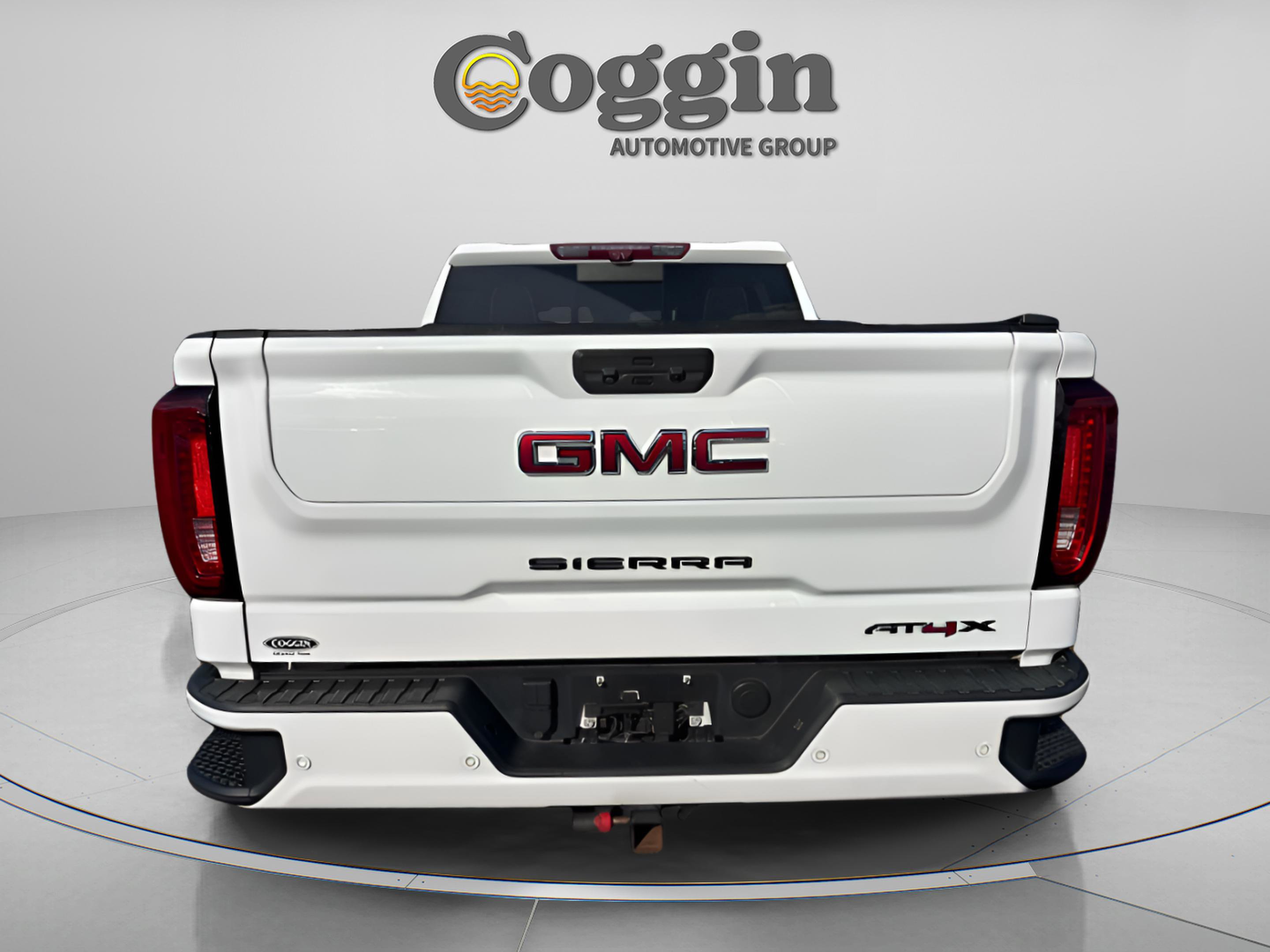 Used 2022 GMC Sierra 1500 AT4X image 18