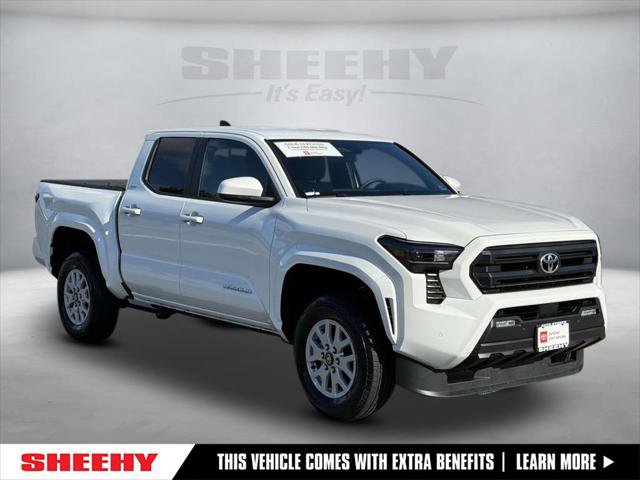 Certified 2024 Toyota Tacoma SR5 image 1