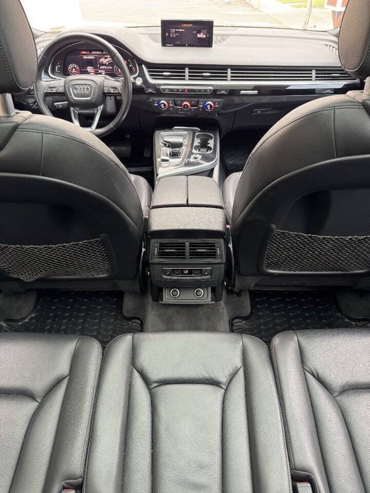 Used 2017 Audi Q7 3.0T Premium Plus AWD/4WD image 28