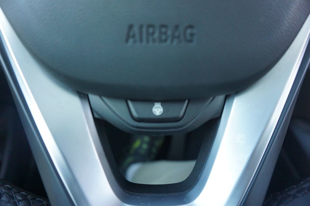 Used 2024 BMW 330i Sedan image 10