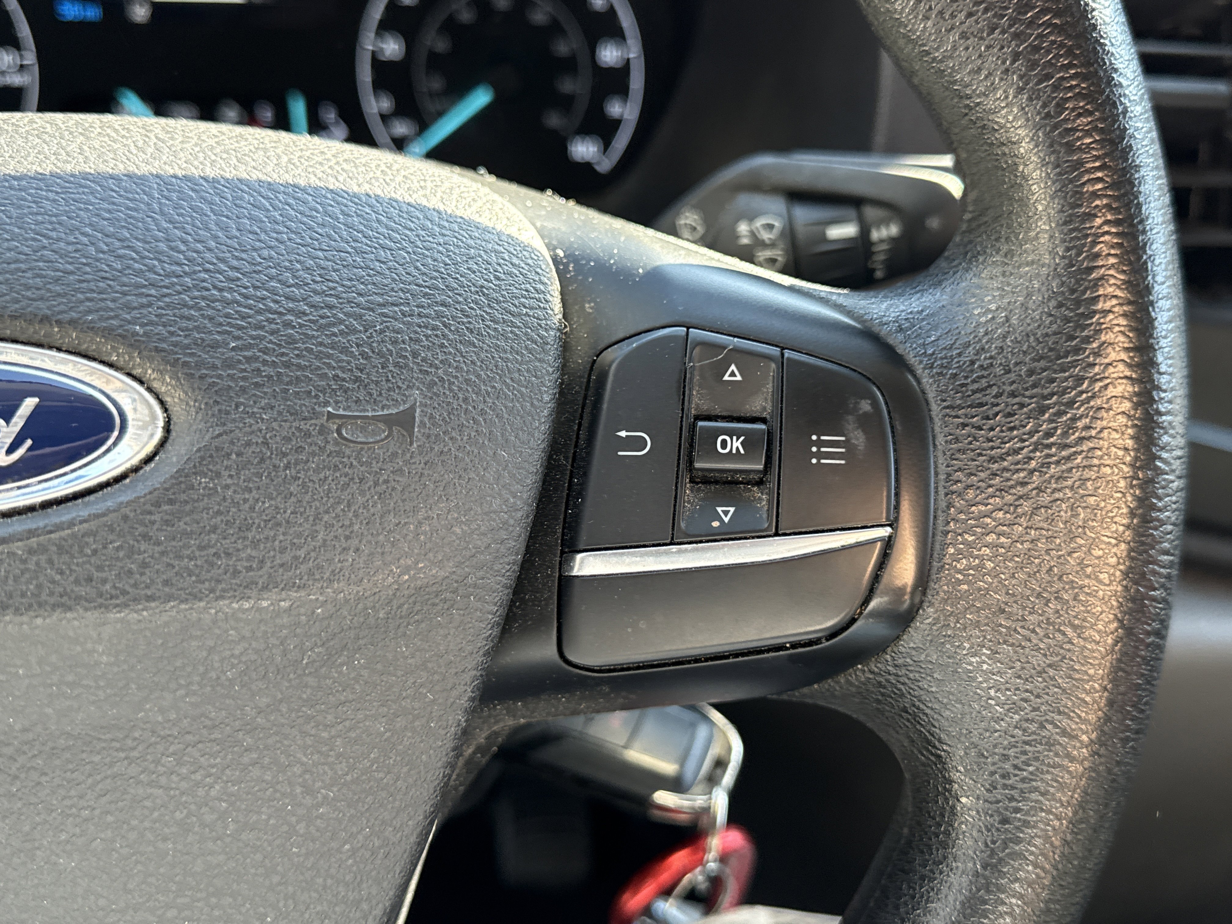 Used 2022 Ford E-Transit 148 High Roof Extended image 14