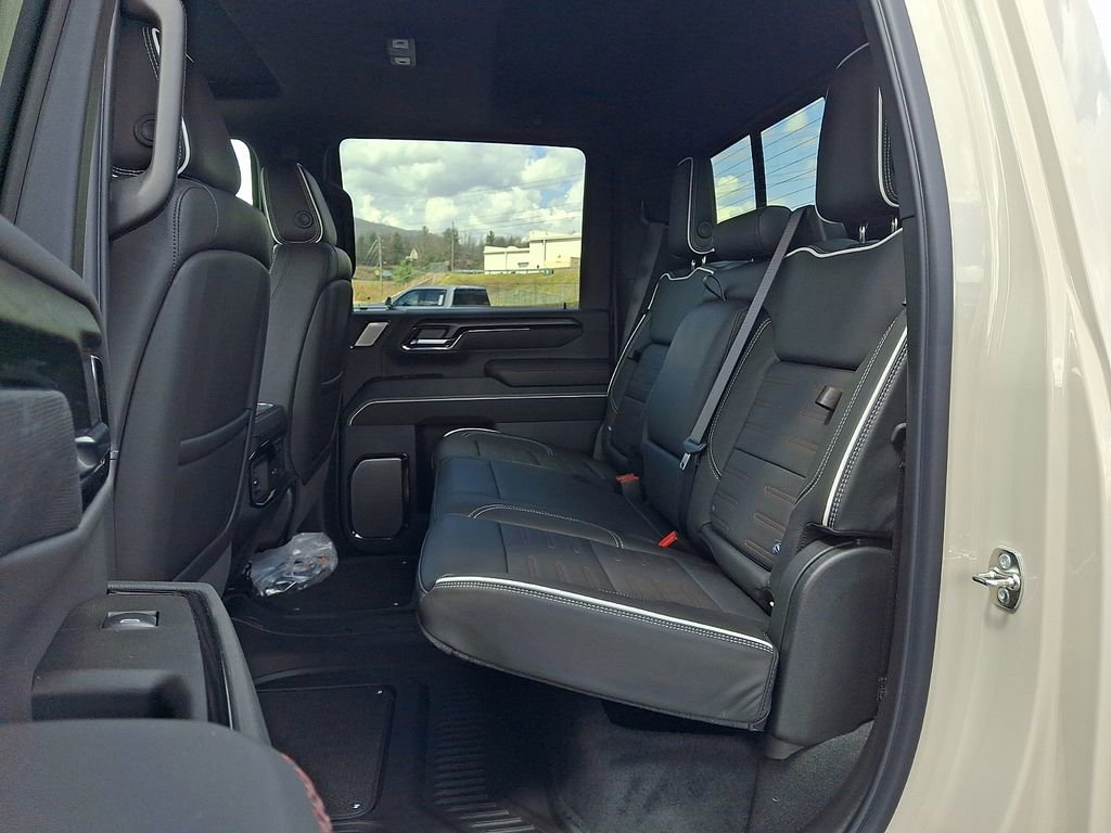 New 2026 GMC Sierra 2500 AT4X image 5