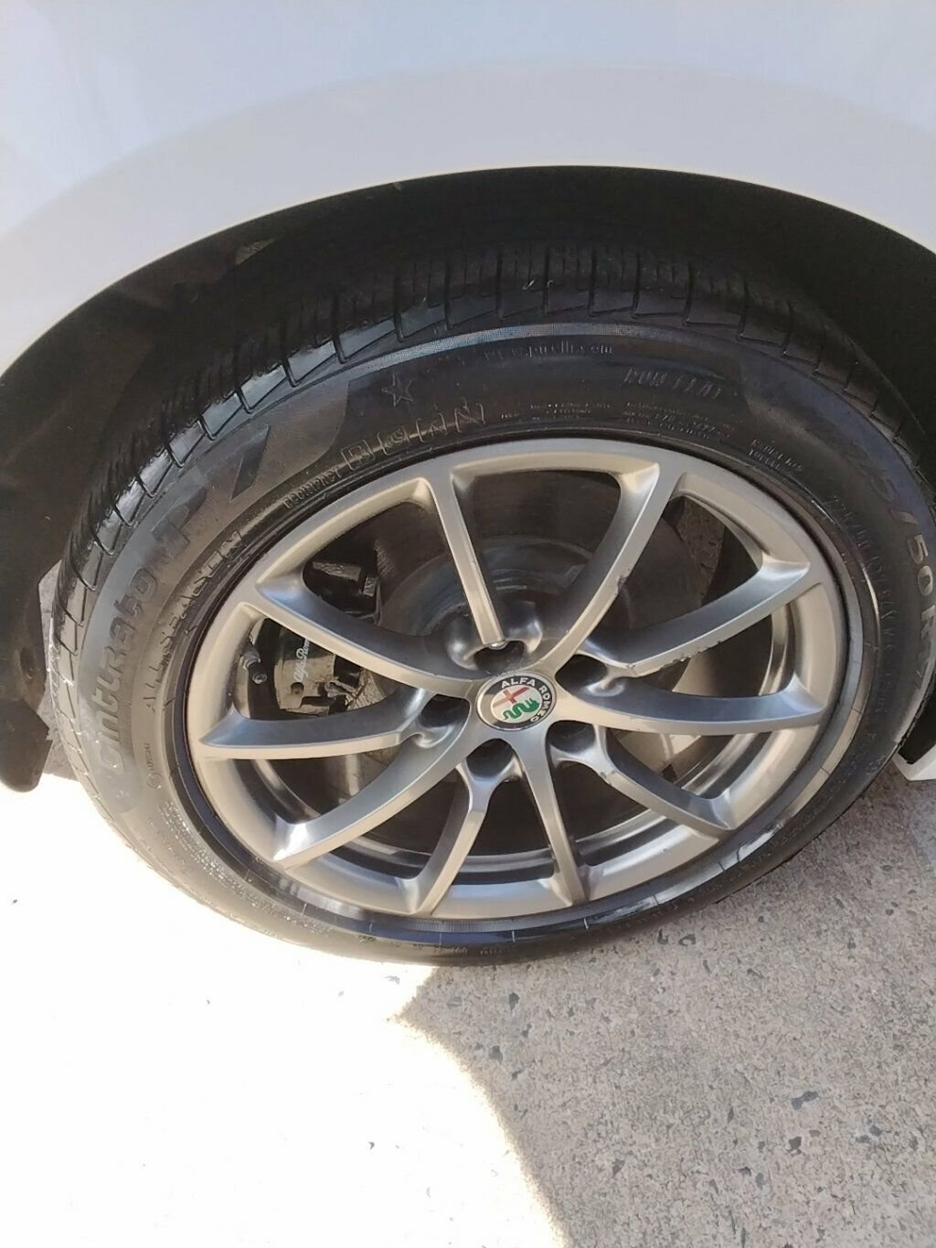 Used 2017 Alfa Romeo Giulia AWD w/ Cold Weather Package image 30