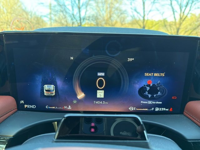 Used 2025 Lincoln Aviator Reserve w/ Equipment Group 201A image 15