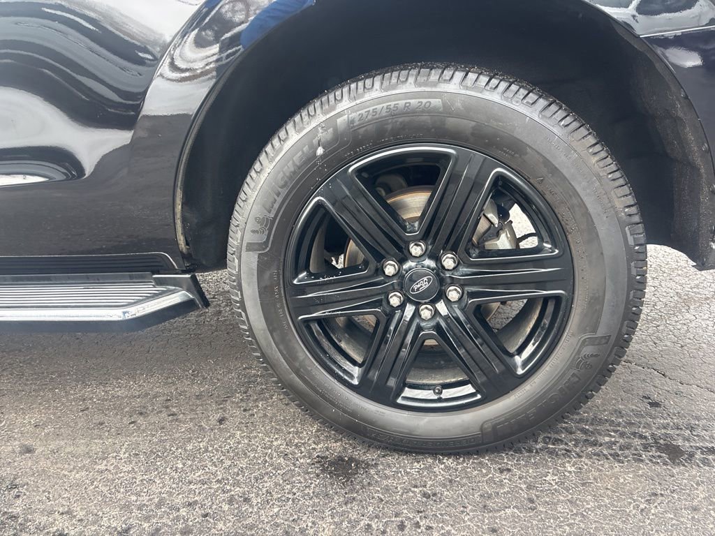 Used 2021 Ford Expedition XLT image 10