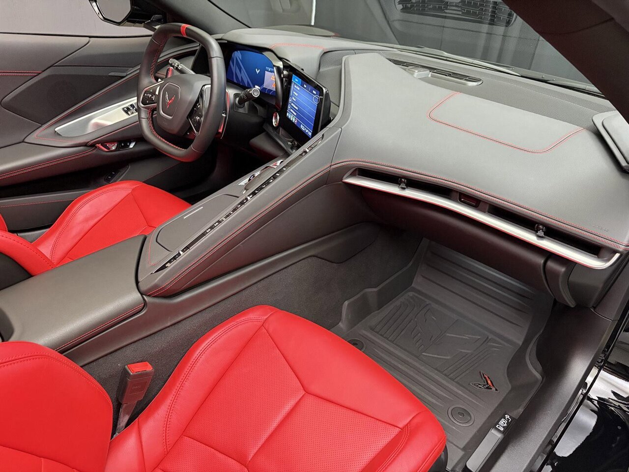 Used 2021 Chevrolet Corvette w/ Z51 Performance Package w/ Z51 Performance Package image 27