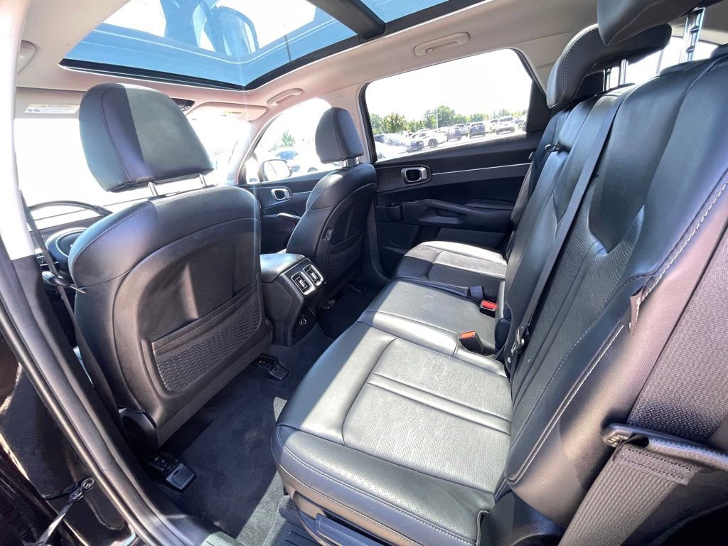 Certified 2025 Kia Sorento S w/ Panoramic Sunroof Package FWD image 24