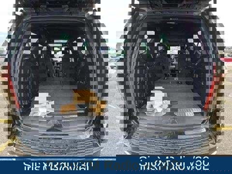 Used 2023 Chevrolet Tahoe Premier w/ Premium Package image 16