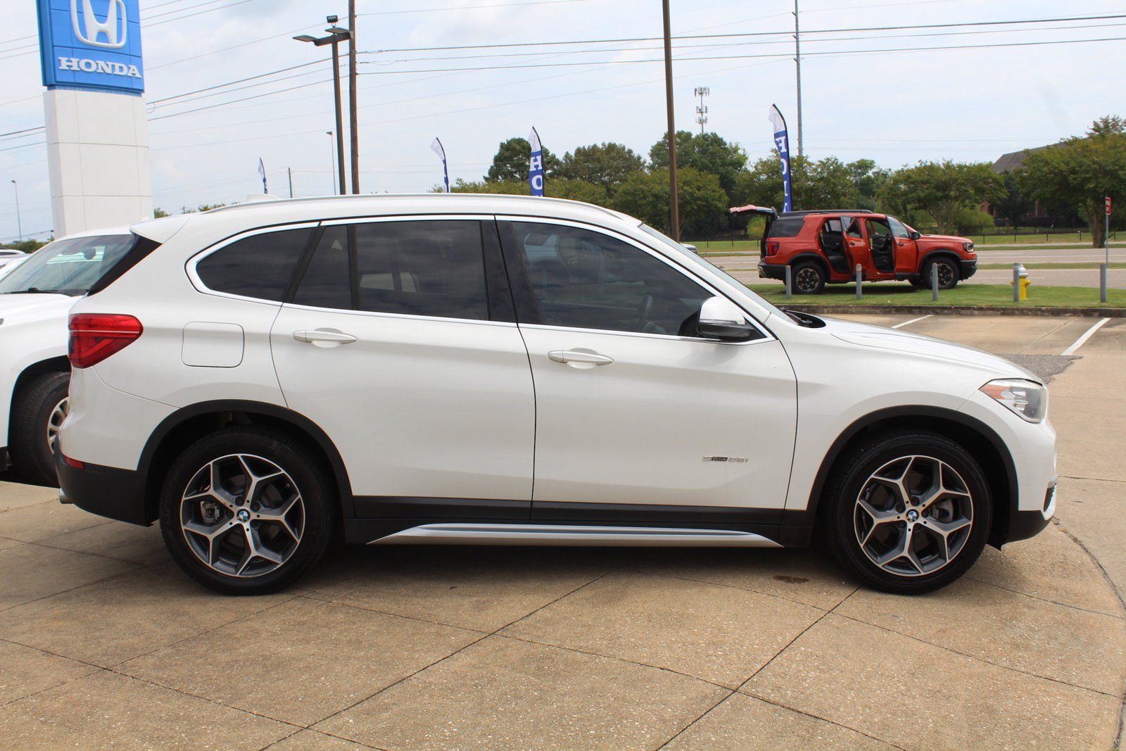 Used 2018 BMW X1 sDrive28i FWD image 4
