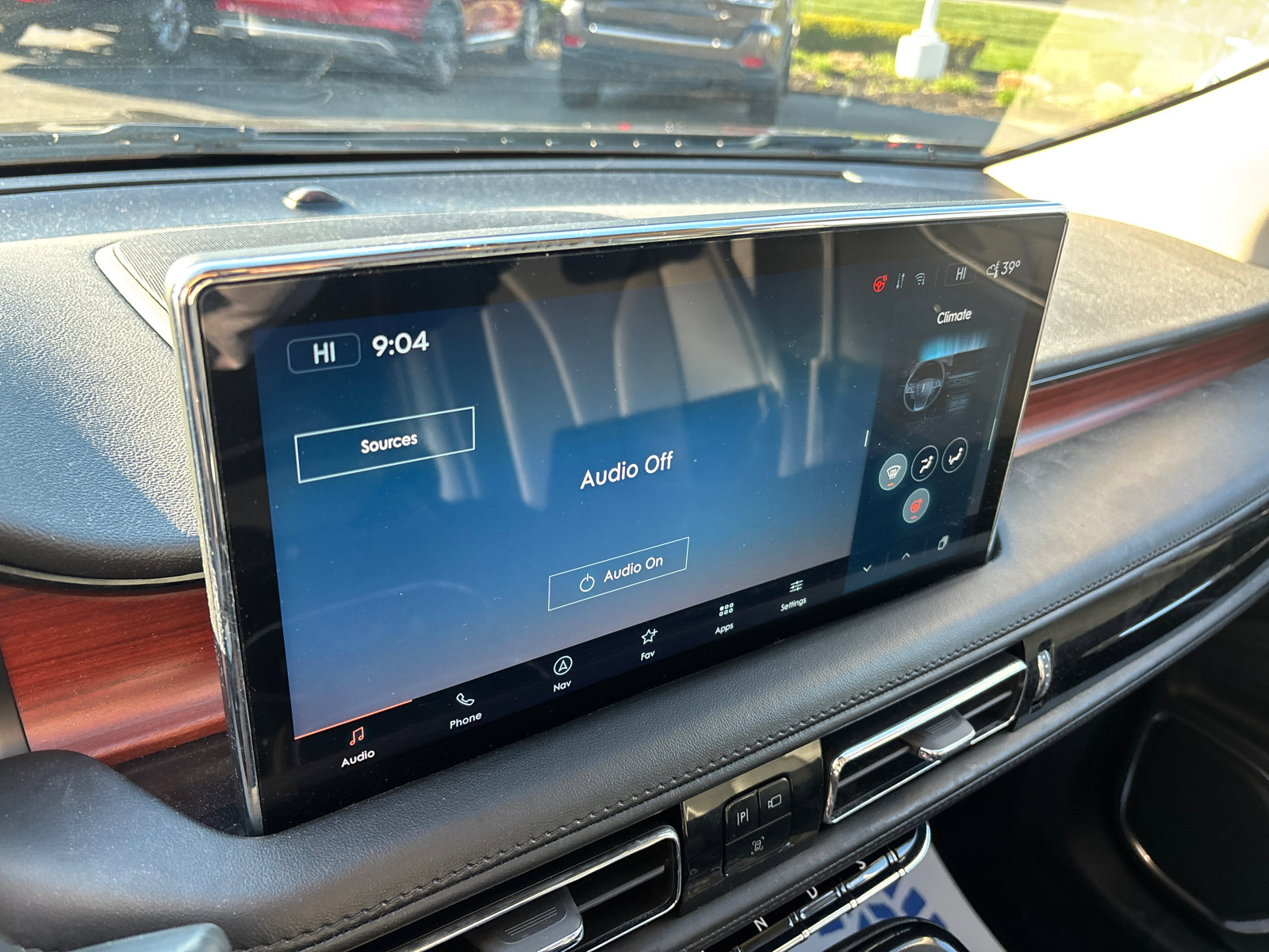 Certified 2022 Lincoln Nautilus Reserve w/ Cargo Utility Package image 19