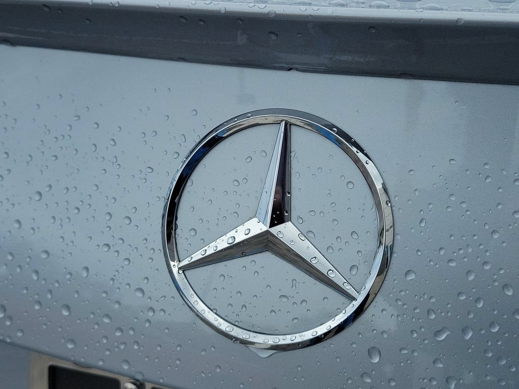 Used 2023 Mercedes-Benz C 300 Sedan image 9