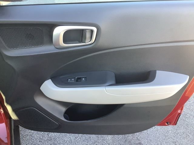 New 2026 Hyundai Venue SEL FWD image 21