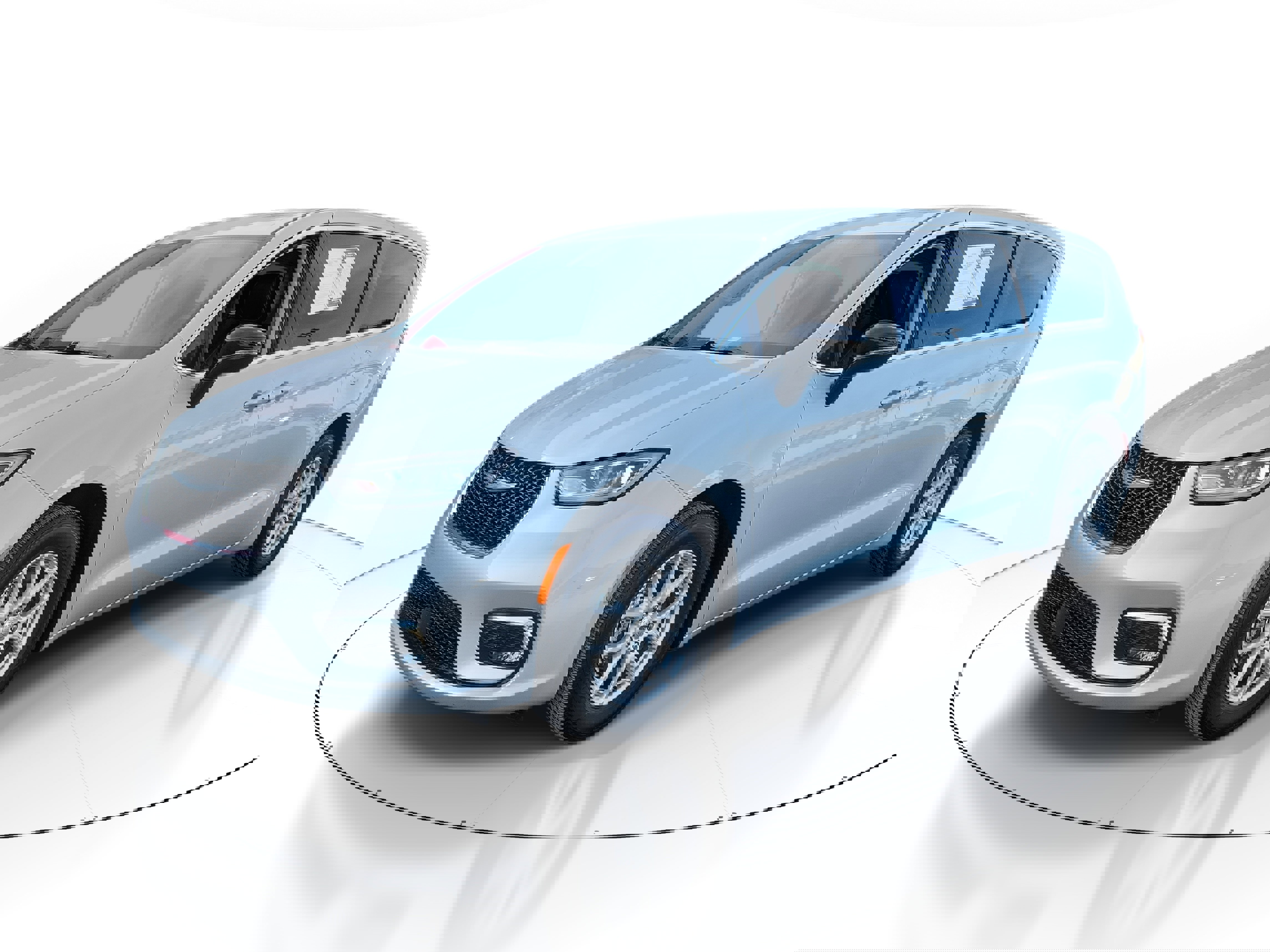 Used 2024 Chrysler Pacifica Touring-L image 2