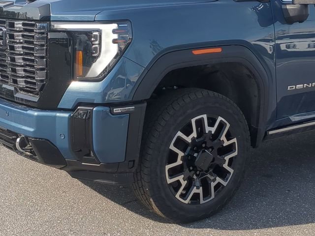 New 2026 GMC Sierra 2500 Denali Ultimate AWD/4WD image 15