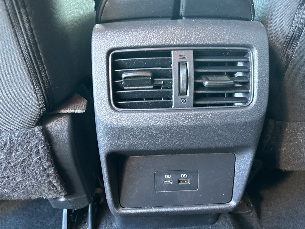 Used 2023 Nissan Rogue SV FWD image 28