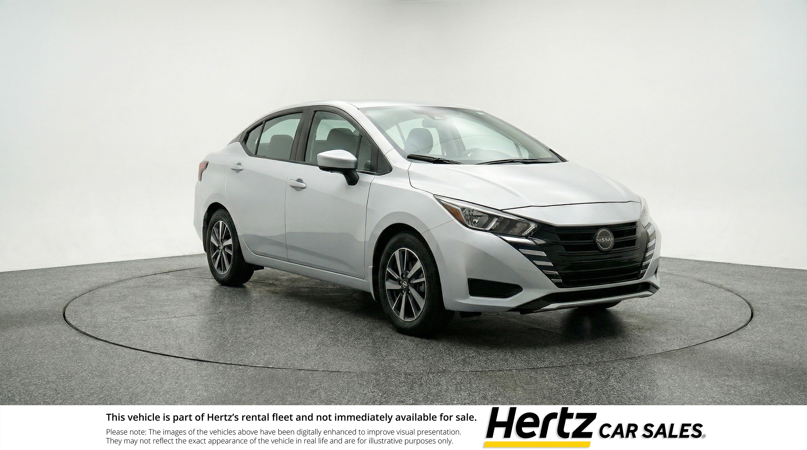 Used 2025 Nissan Versa SV image 1