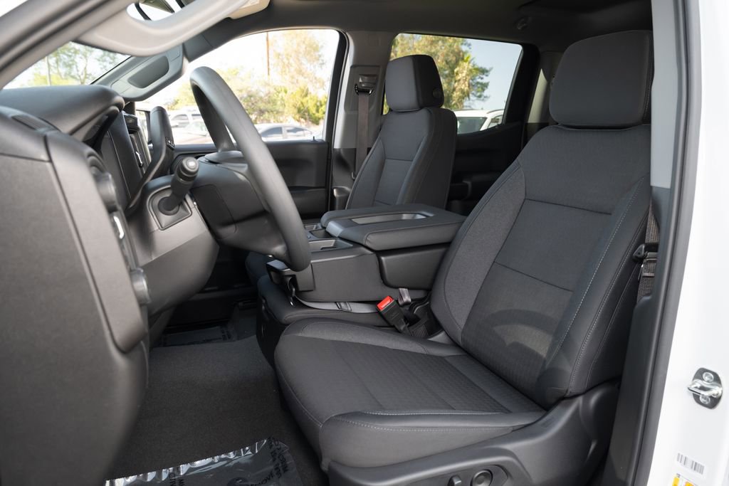 New 2026 Chevrolet Silverado 1500 Custom w/ Turbomax Blackout Package AWD/4WD image 17