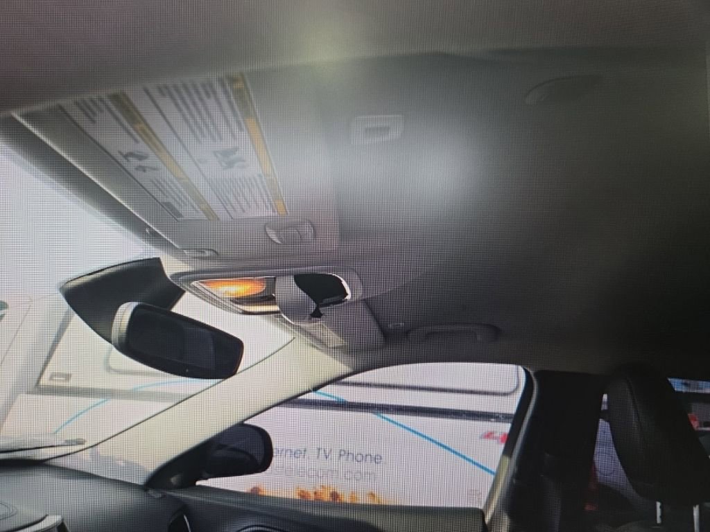 Used 2019 Jeep Cherokee Limited image 10