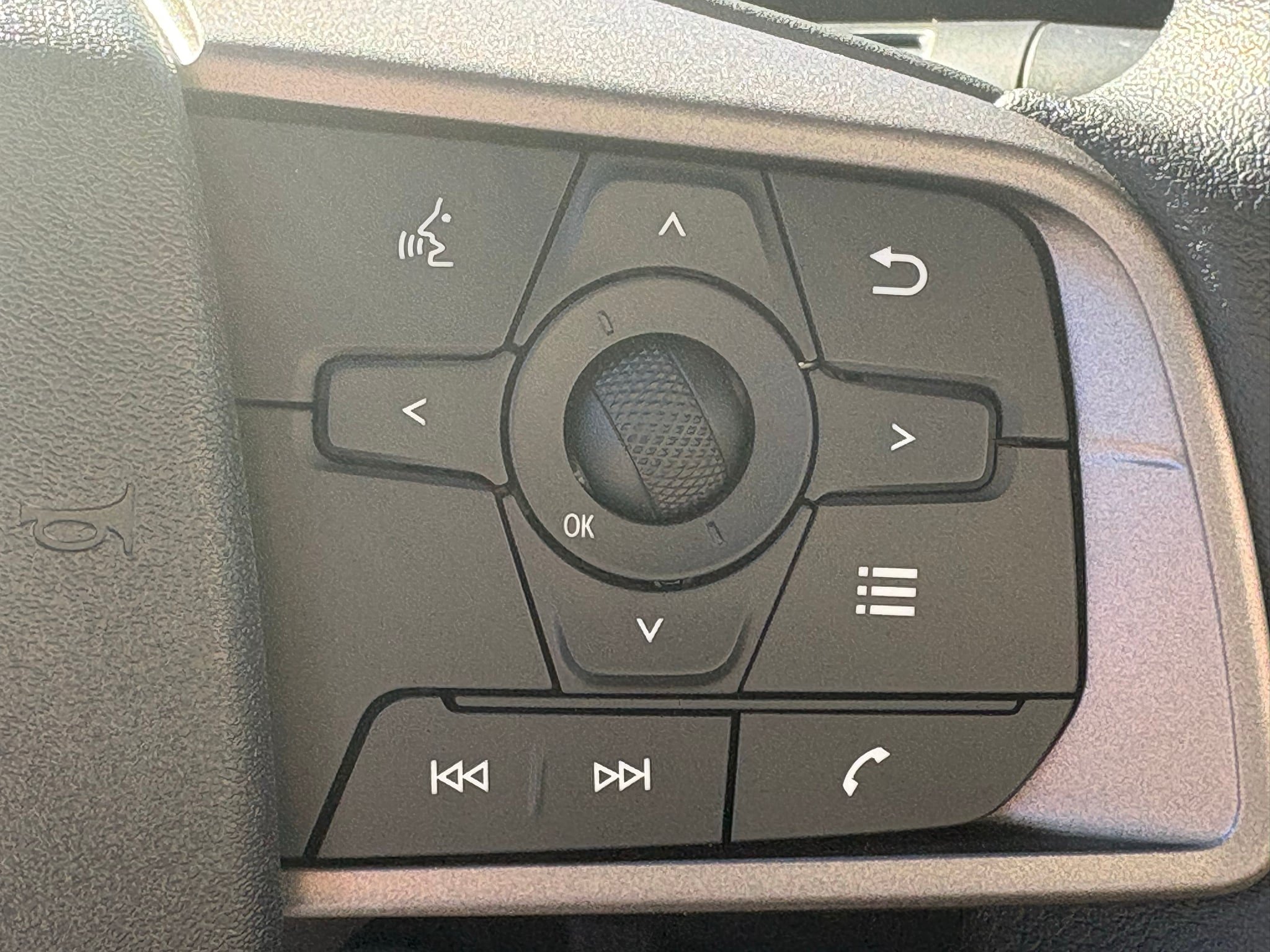 New 2027 Nissan Sentra SV w/ Floor Mat Package FWD image 16