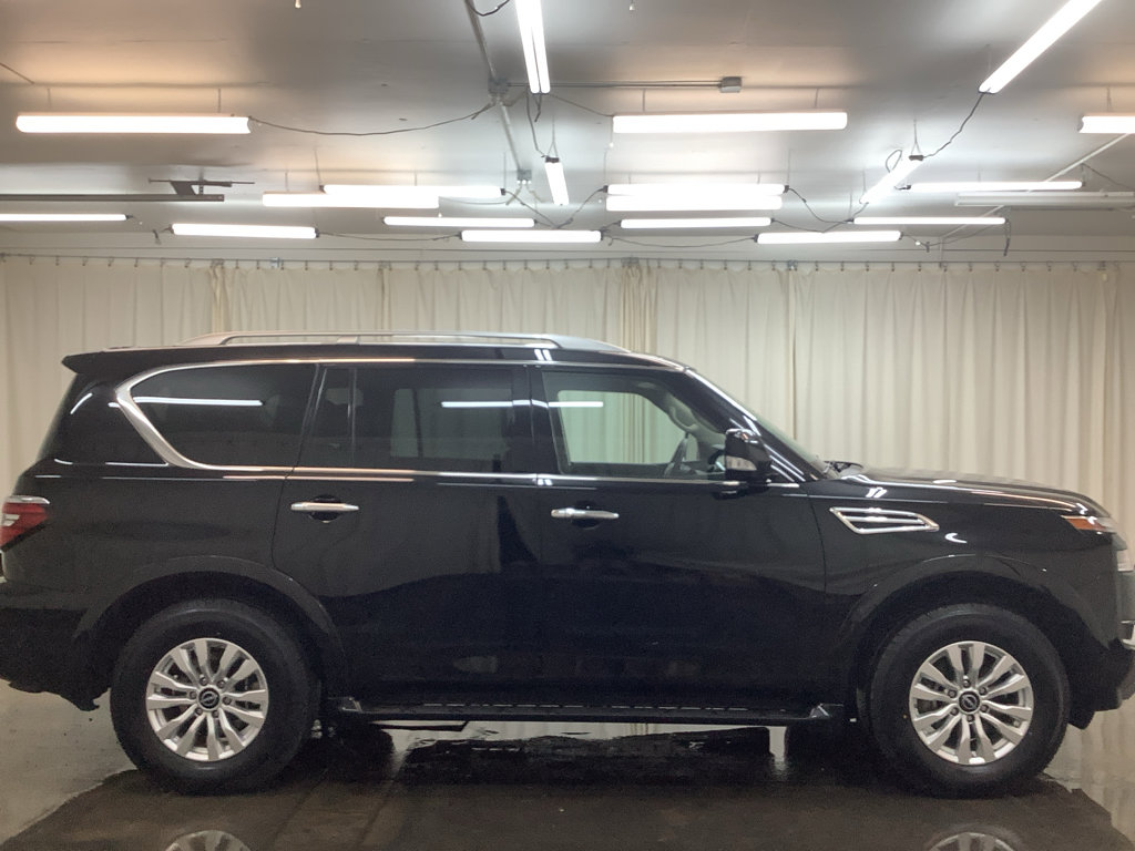 Used 2024 Nissan Armada SV image 5
