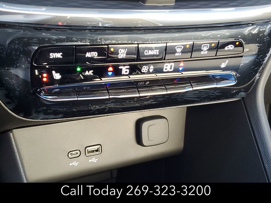 New 2026 Buick Encore GX Avenir w/ Avenir Technology Package image 36