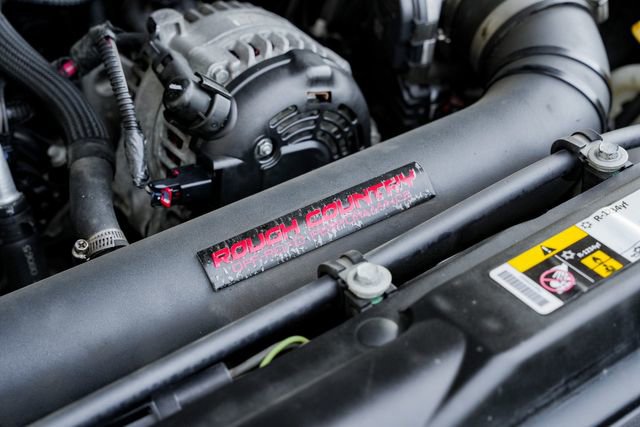 Used 2016 Jeep Wrangler Unlimited Sahara w/ Connectivity Group image 29