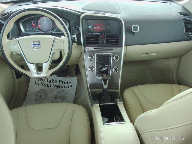 Used 2015 Volvo XC60 T6 Platinum AWD/4WD image 6