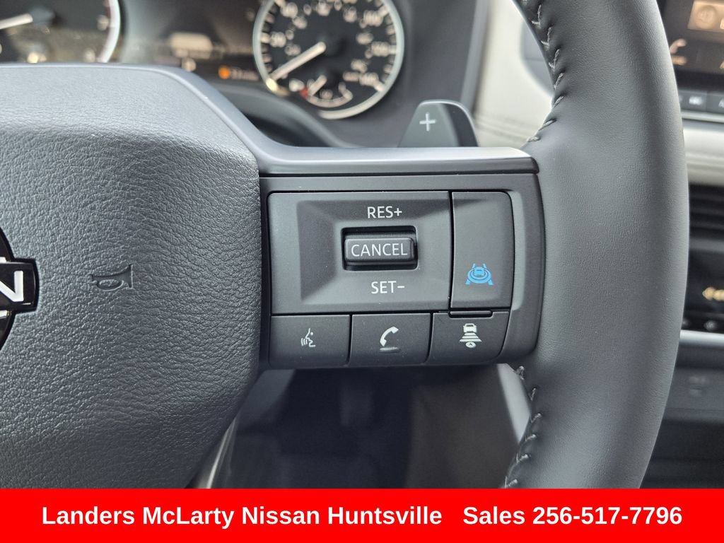 Used 2026 Nissan Rogue Dark Armor FWD image 25