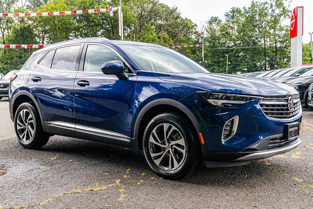 Used 2023 Buick Envision Essence image 1