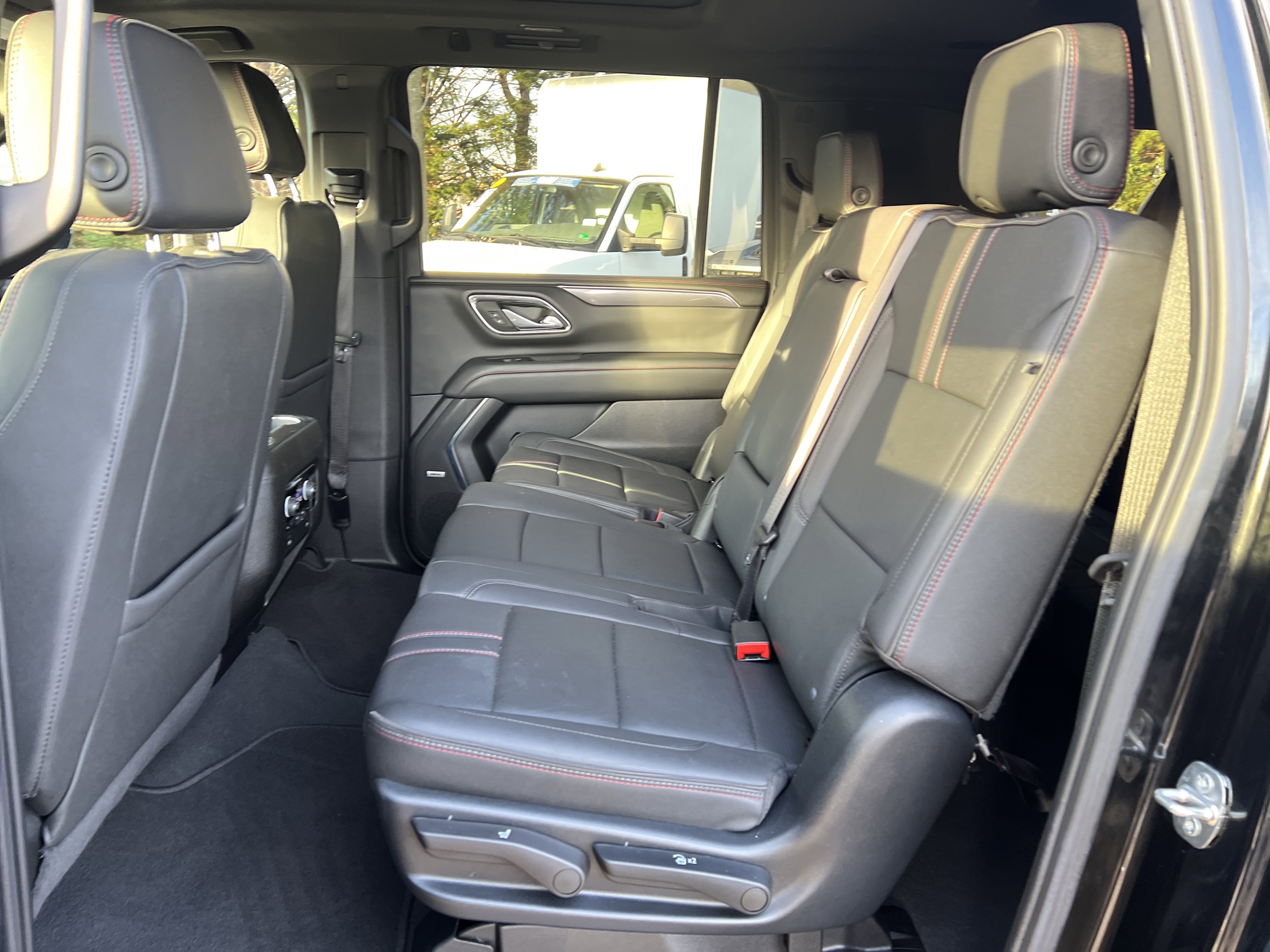 Certified 2024 Chevrolet Suburban RST w/ Luxury Package image 31