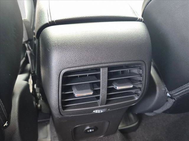 Used 2024 Ford Escape SE FWD image 17