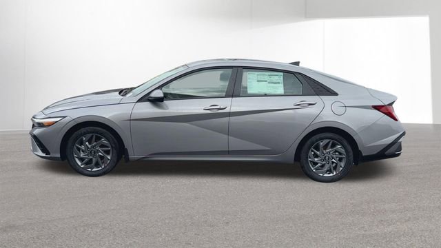 New 2026 Hyundai Elantra Blue image 5