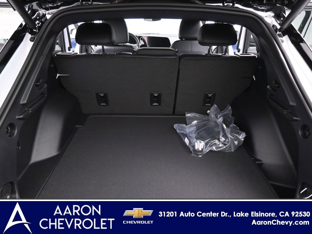 New 2026 Chevrolet Equinox EV LT image 27