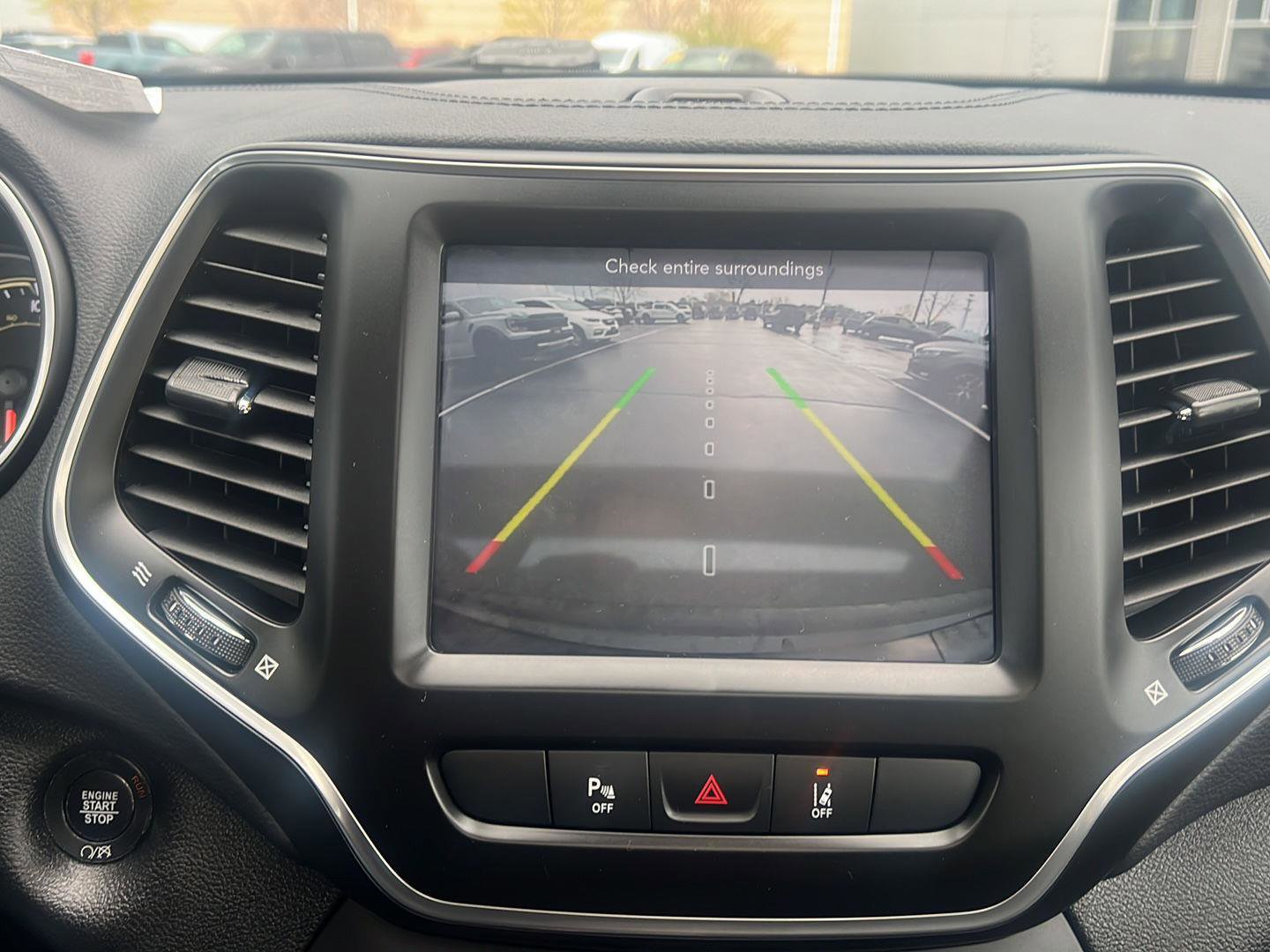 Used 2022 Jeep Cherokee Latitude Lux w/ Sun & Sound Group image 21